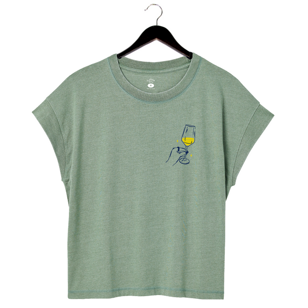 @SamanthaSommelier - Women's Relaxed Shirt - Well Rounded Full Bodied - Basil